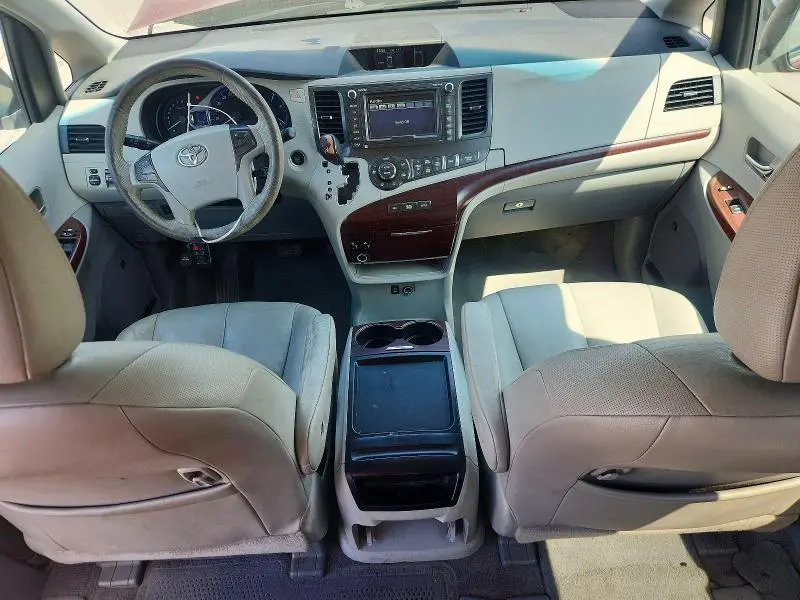 2011 TOYOTA SIENNA XLE 8-PASSENGER  