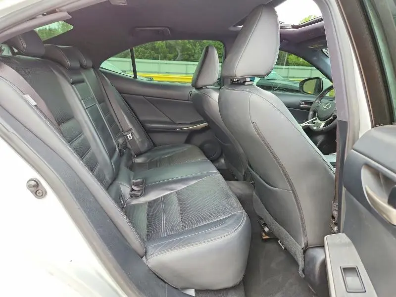 2019 LEXUS IS 300  