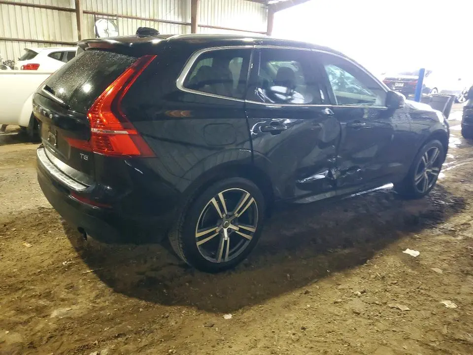 2019 VOLVO XC60 T5 MOMENTUM  