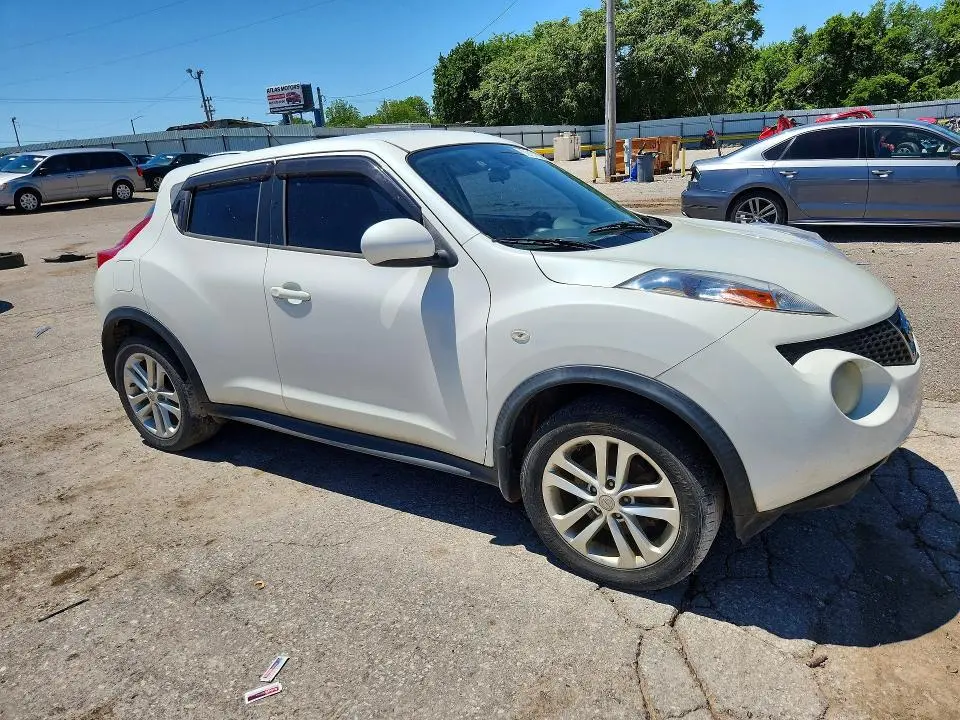 2014 NISSAN JUKE S  