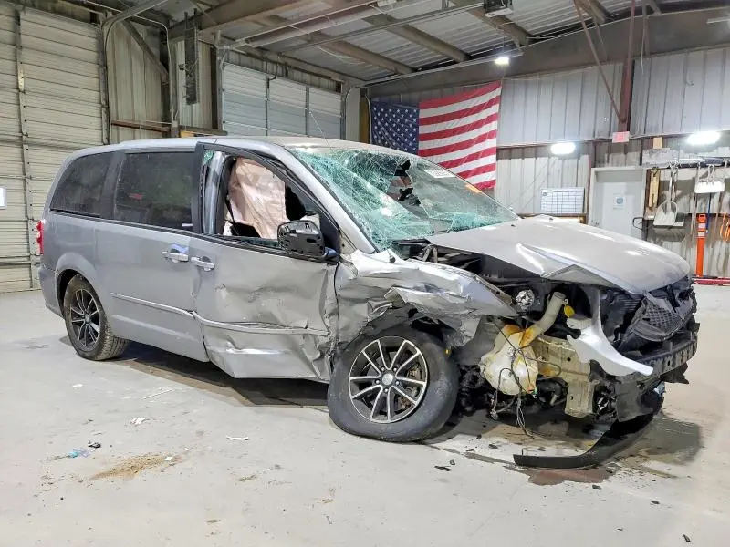 2015 DODGE GRAND CARAVAN SE  