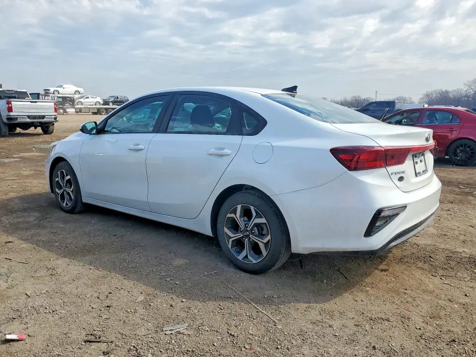 2021 KIA FORTE LXS  