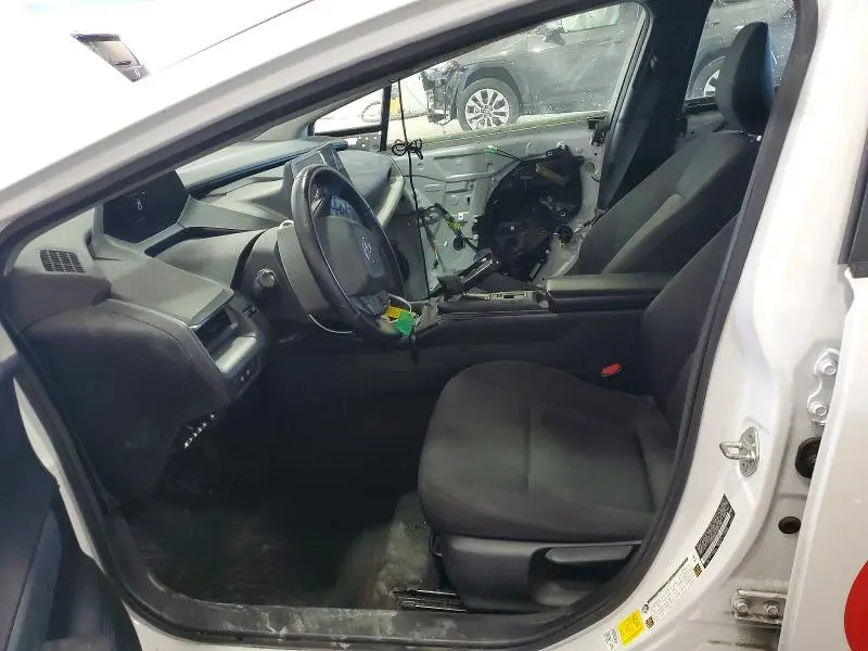 2023 TOYOTA PRIUS LE  