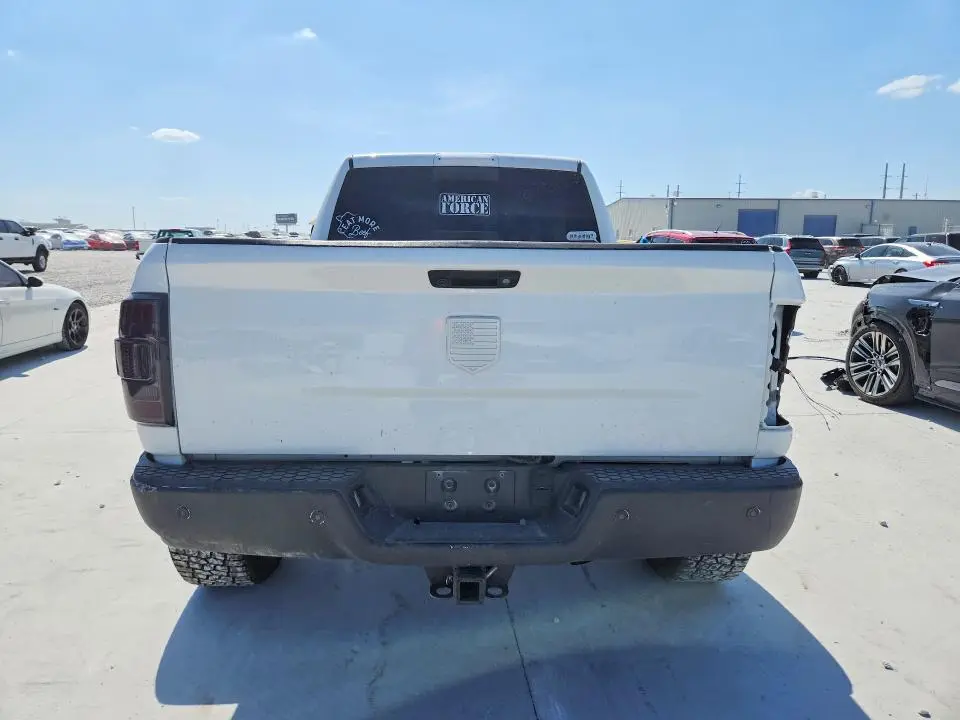 2016 RAM 2500 SLT  