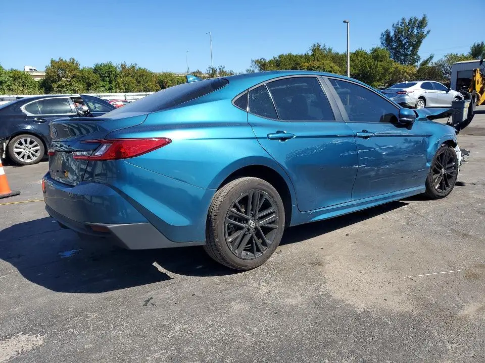 2025 TOYOTA CAMRY XSE  