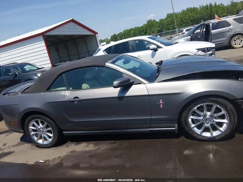 2011 FORD MUSTANG V6 PREMIUM