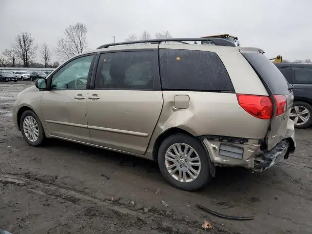 2010 TOYOTA SIENNA CE