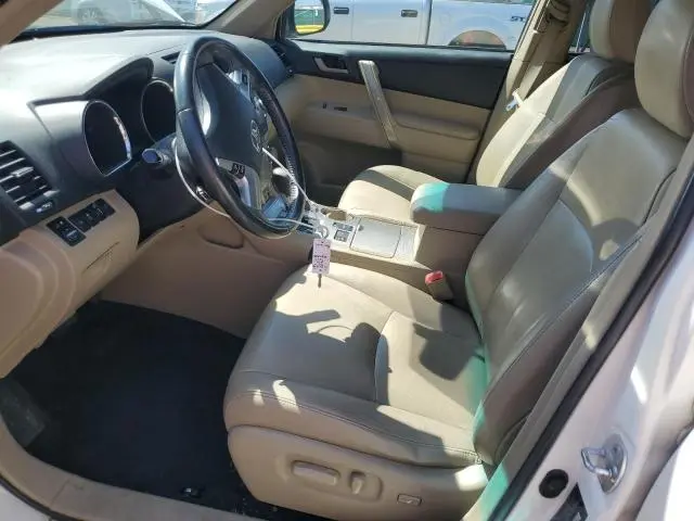 2011 TOYOTA HIGHLANDER BASE  