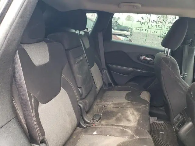 2015 JEEP CHEROKEE SPORT  