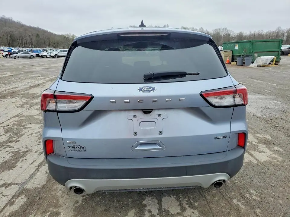2022 FORD ESCAPE SE  