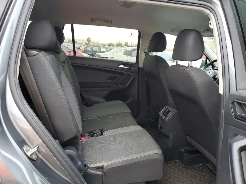 2018 VOLKSWAGEN TIGUAN S  
