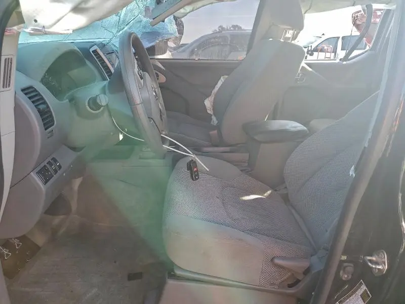 2017 NISSAN FRONTIER S  