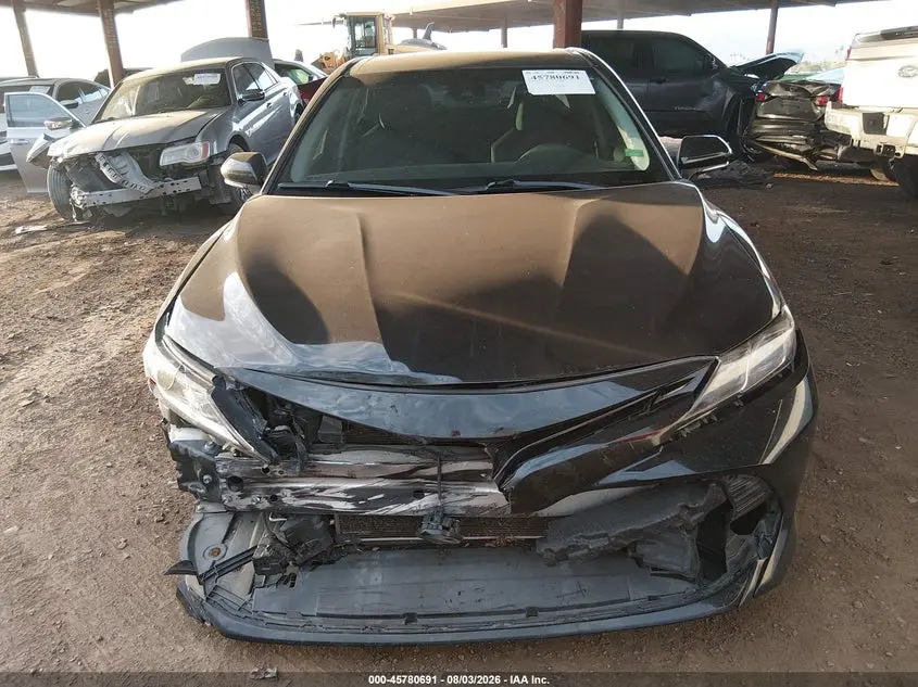 2018 TOYOTA CAMRY LE