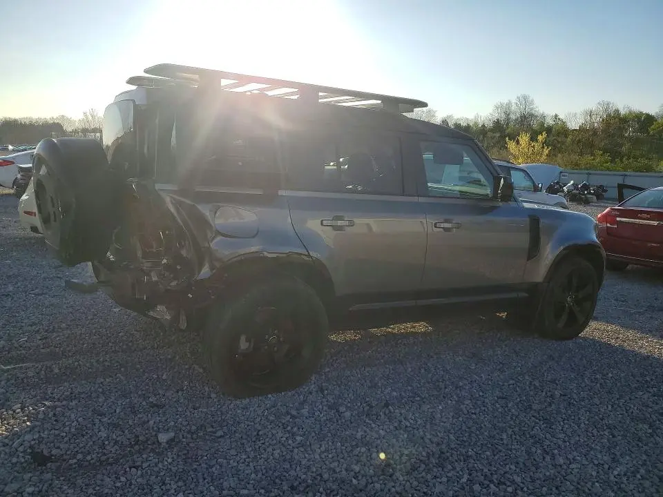 2024 LAND ROVER DEFENDER 110 X-DYNAMIC SE  