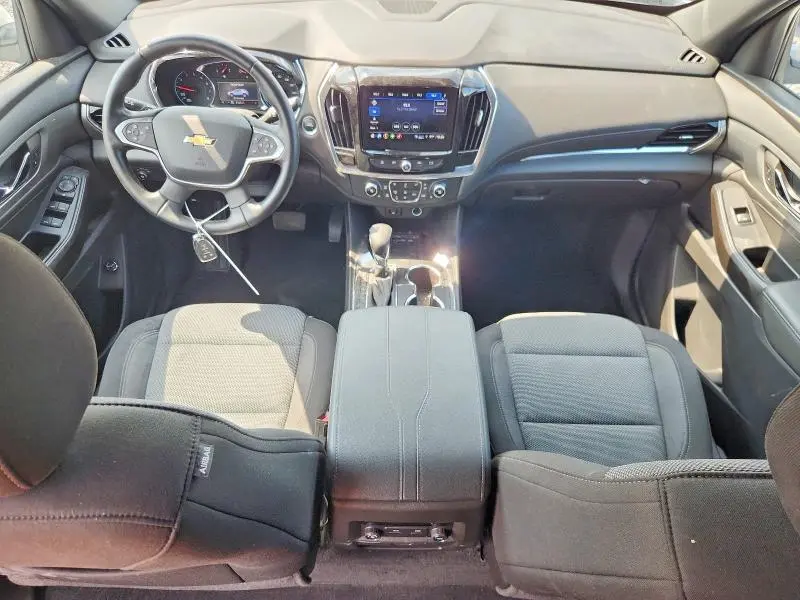 2023 CHEVROLET TRAVERSE LT  