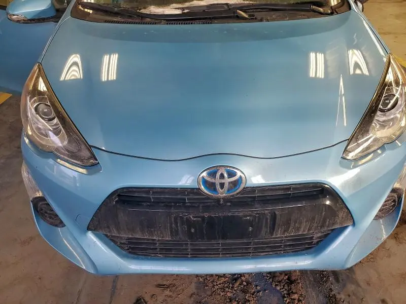 2015 TOYOTA PRIUS C   