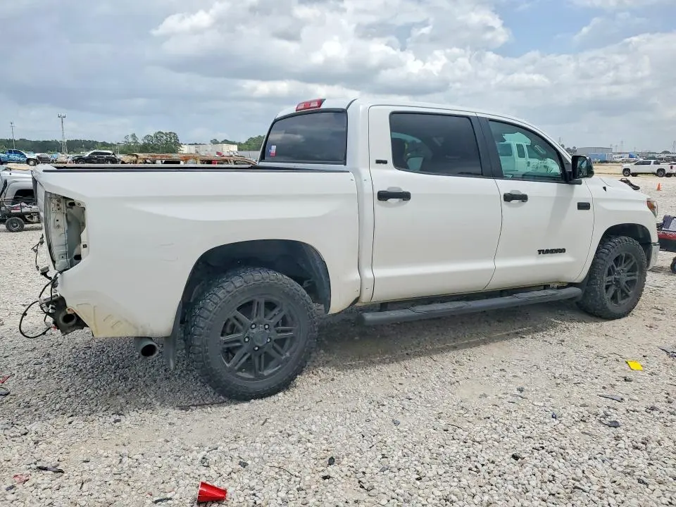 2018 TOYOTA TUNDRA SR5  