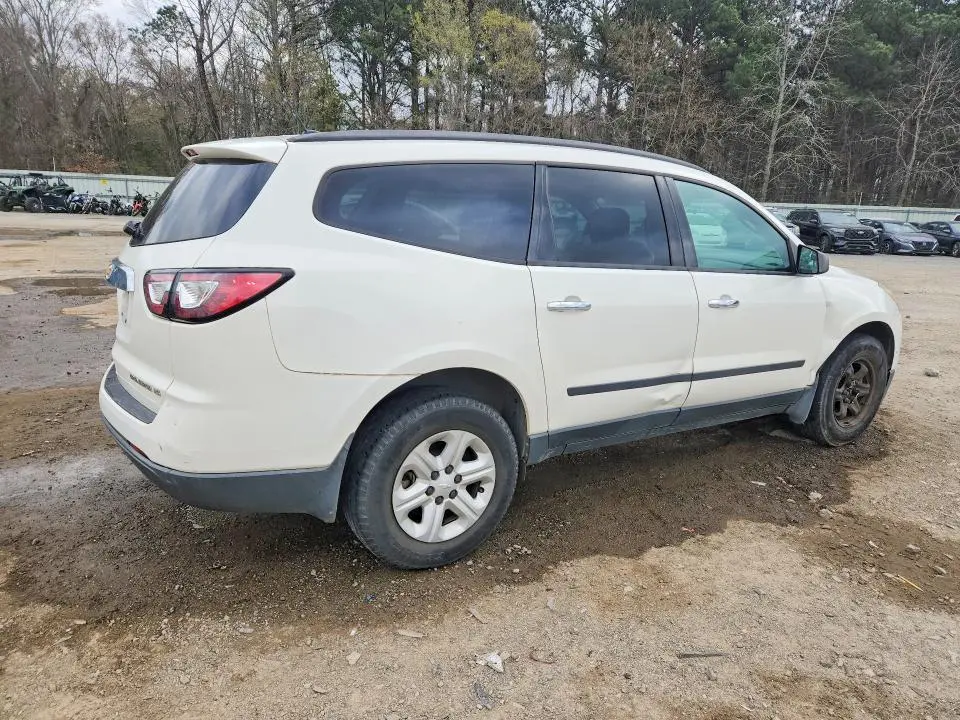 2014 CHEVROLET TRAVERSE LS  