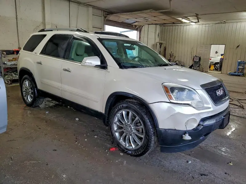 2011 GMC ACADIA SLT-2  