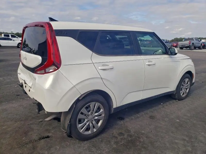 2022 KIA SOUL LX  
