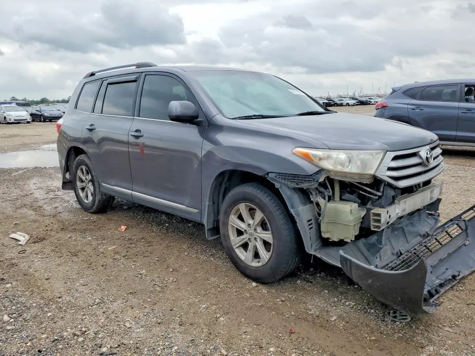 2013 TOYOTA HIGHLANDER BASE  