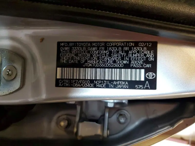 2012 TOYOTA YARIS 5-DOOR LE  