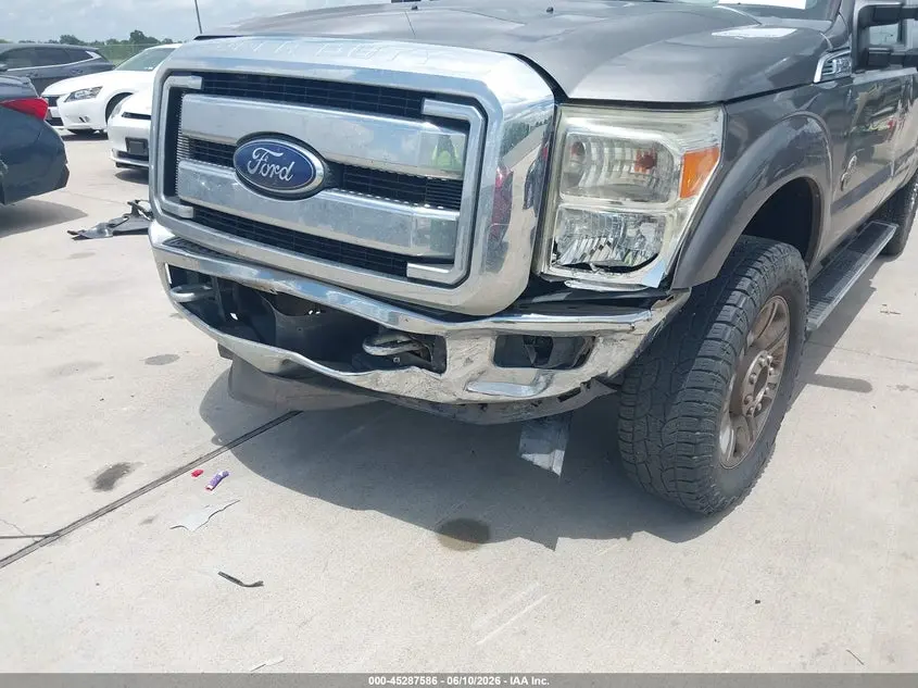 2013 FORD F-250 LARIAT