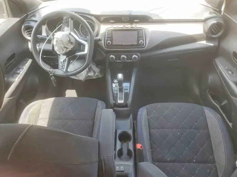 2018 NISSAN KICKS S  
