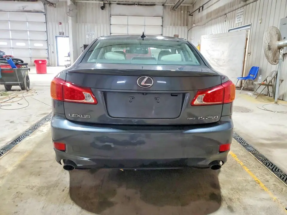 2010 LEXUS IS 250  