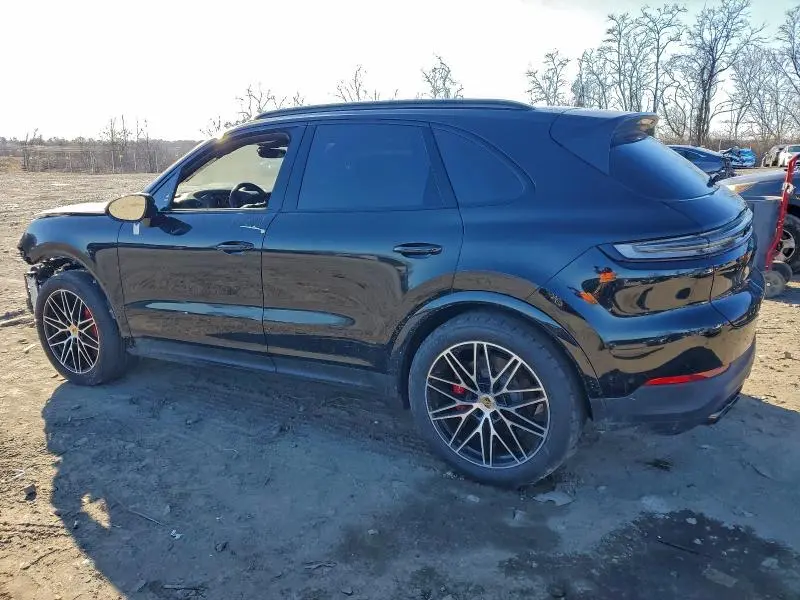 2024 PORSCHE CAYENNE S  