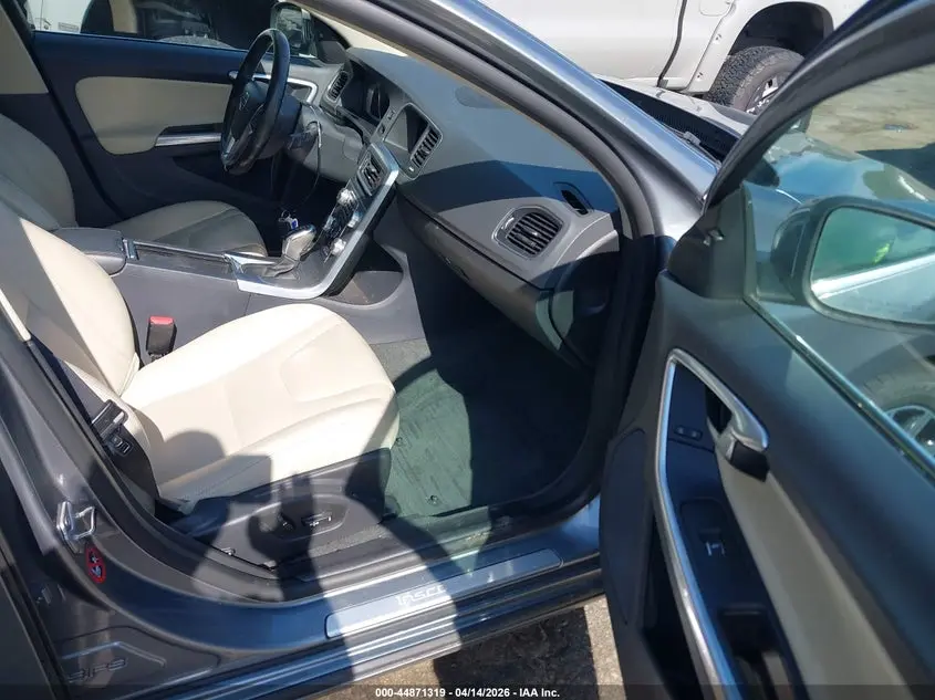 2018 VOLVO S60 INSCRIPTION T5