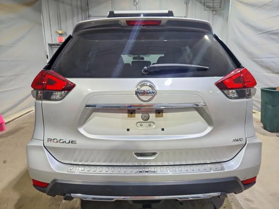 2017 NISSAN ROGUE S  