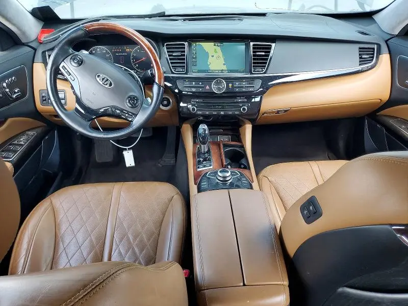 2017 KIA K900 LUXURY V8  