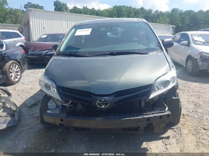 2018 TOYOTA SIENNA L 7 PASSENGER