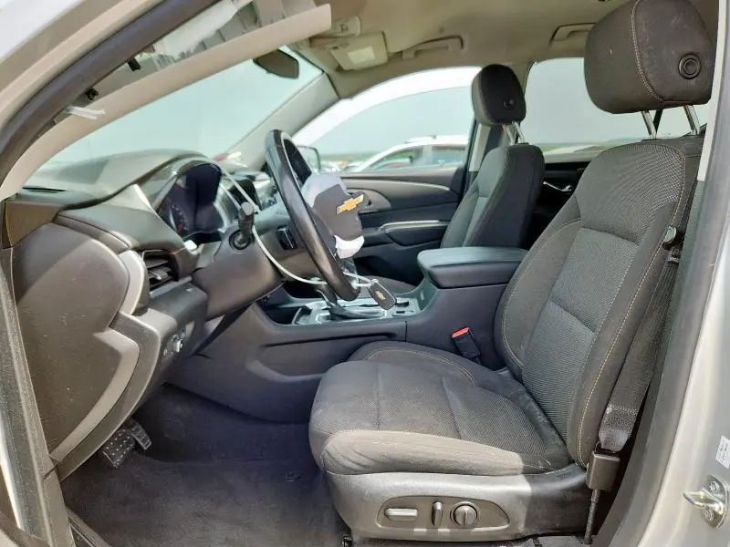 2019 CHEVROLET TRAVERSE LT  