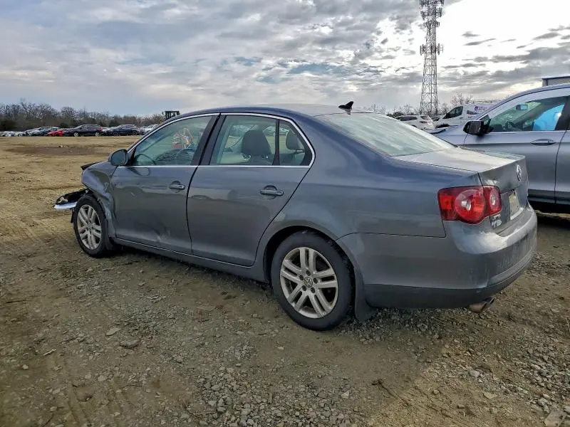 2010 VOLKSWAGEN JETTA SE  