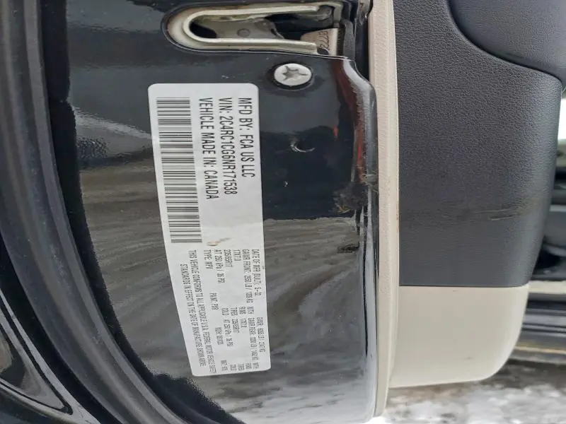 2022 CHRYSLER VOYAGER LX  