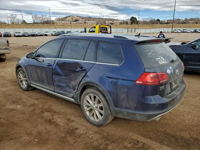 2017 VOLKSWAGEN GOLF ALLTRACK S  