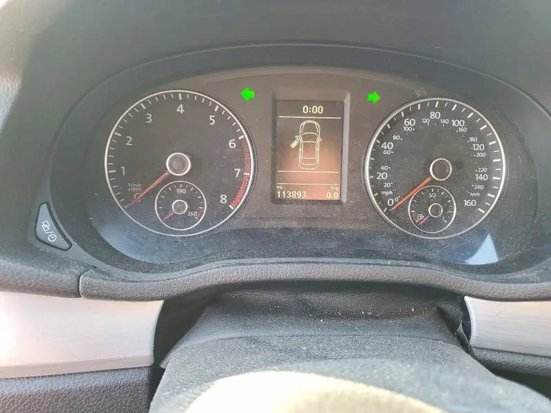 2013 VOLKSWAGEN PASSAT SE  