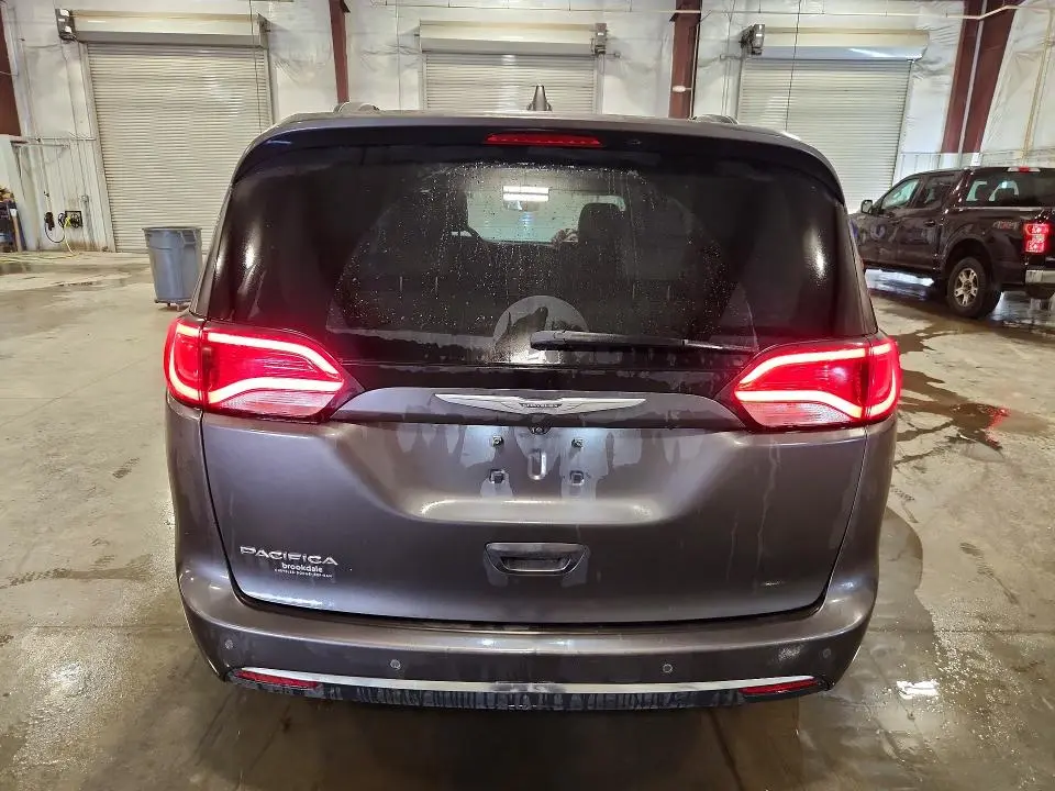 2017 CHRYSLER PACIFICA TOURING L  