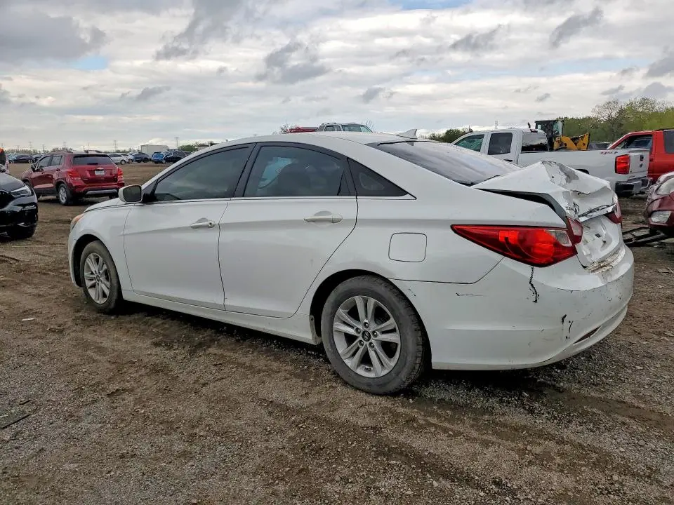 2013 HYUNDAI SONATA GLS  