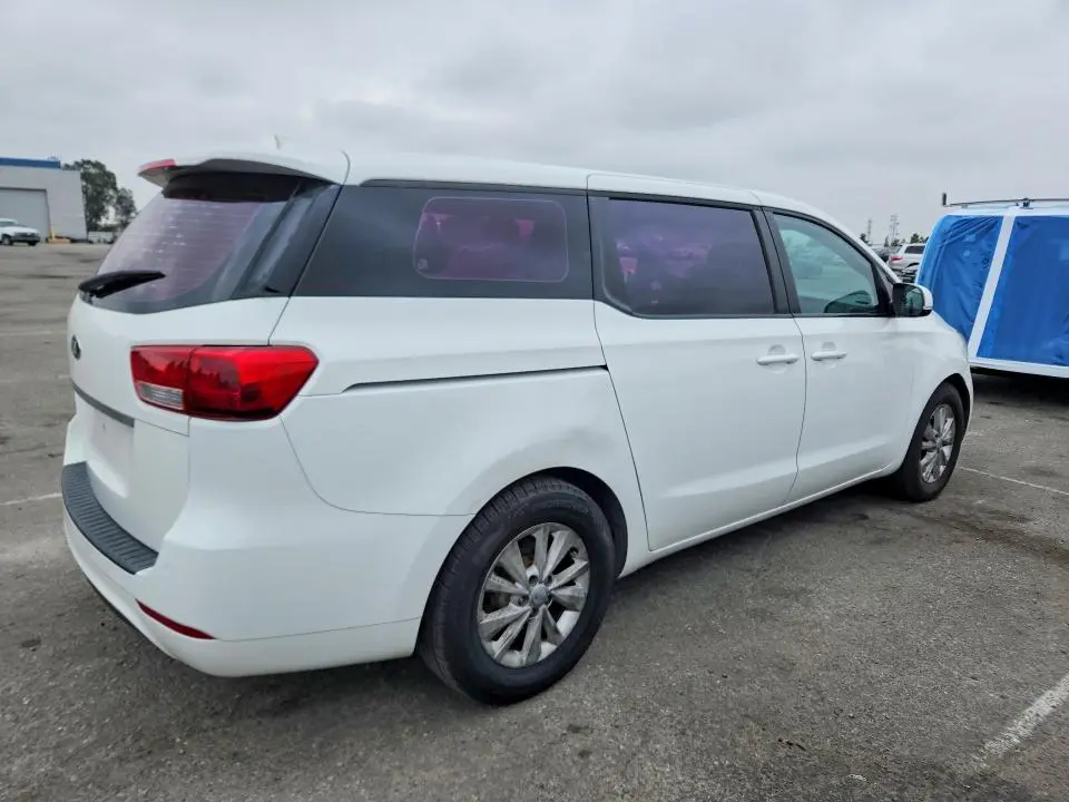 2016 KIA SEDONA L  