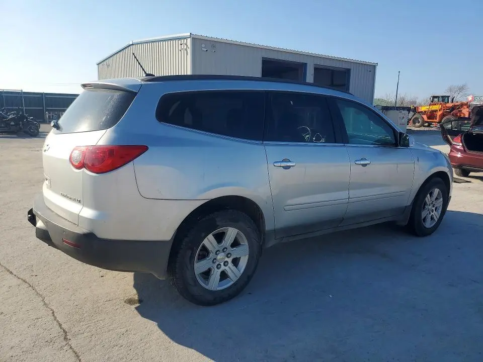 2012 CHEVROLET TRAVERSE LT  