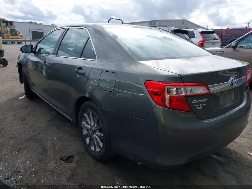 2013 TOYOTA CAMRY HYBRID XLE