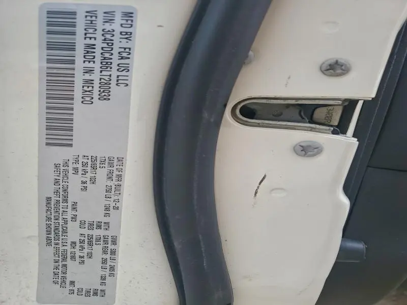 2020 DODGE JOURNEY SE  