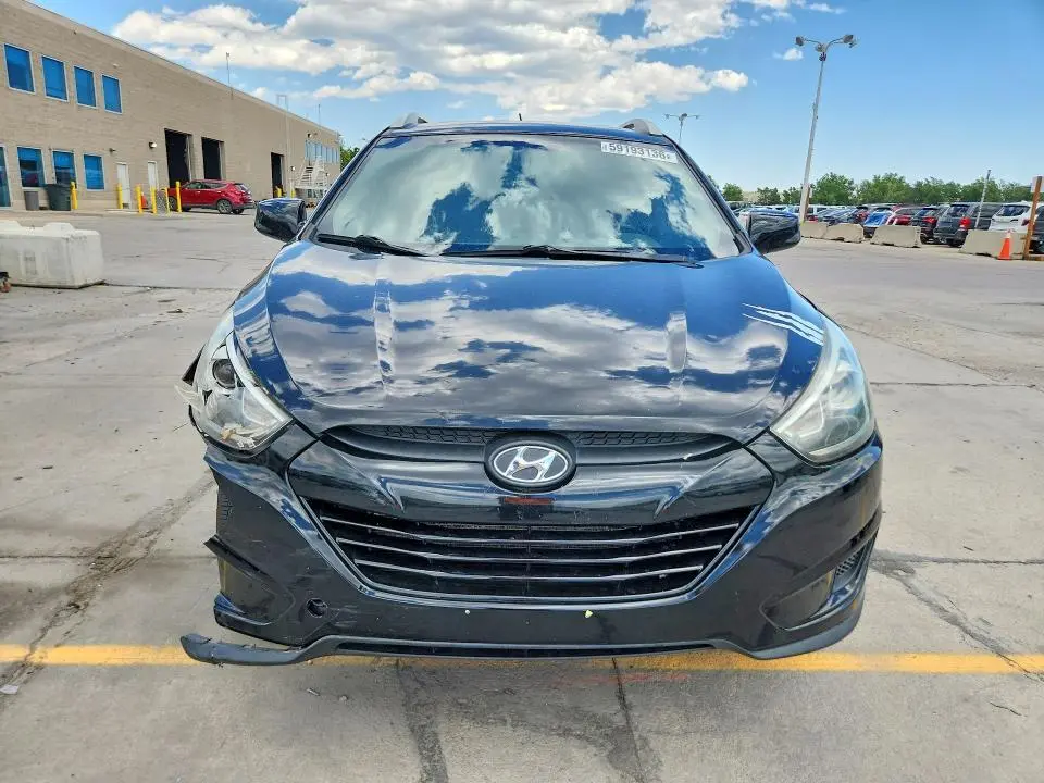 2011 HYUNDAI TUCSON GLS  
