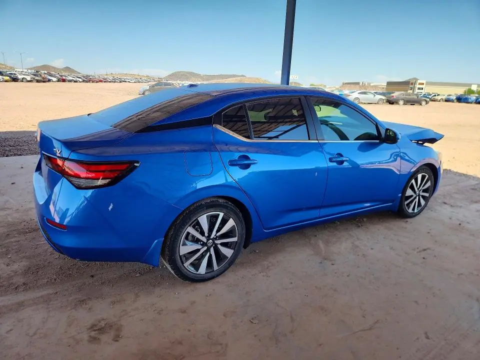 2022 NISSAN SENTRA SV  