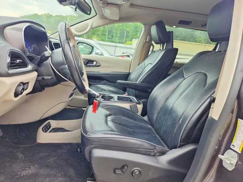 2019 CHRYSLER PACIFICA LIMITED  