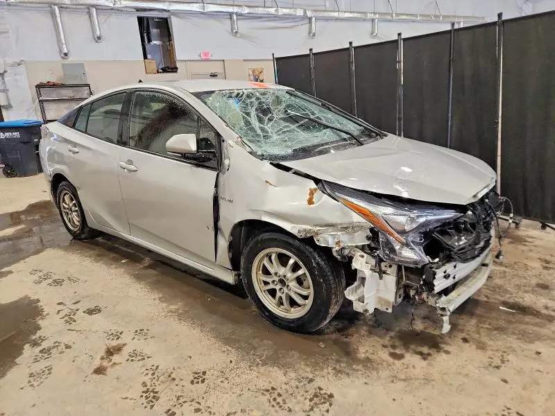 2018 TOYOTA PRIUS   