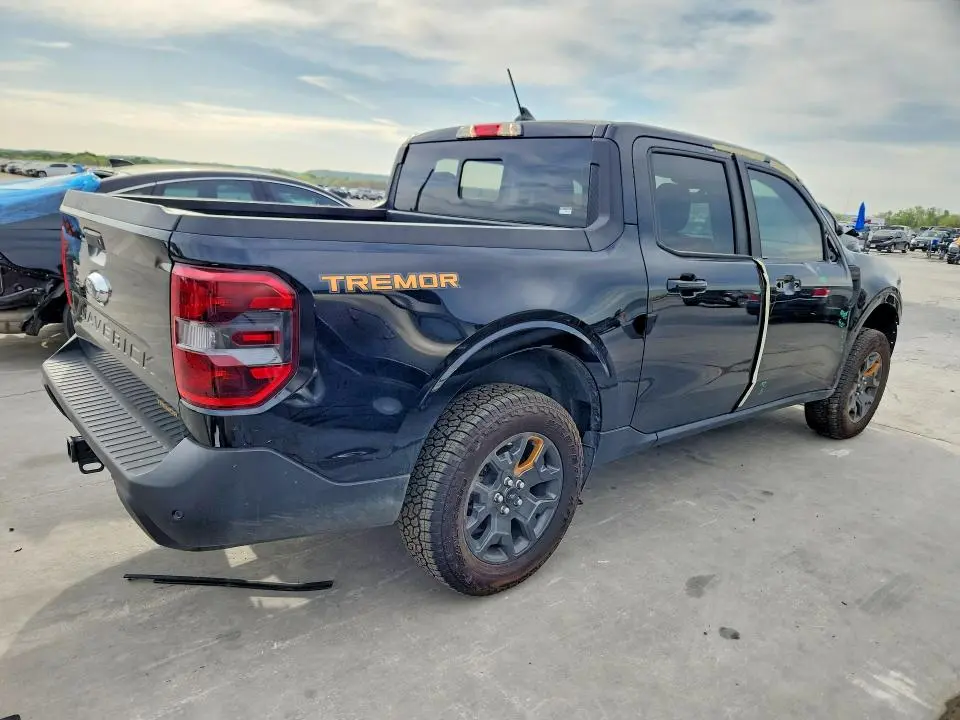 2024 FORD MAVERICK LARIAT TREMOR  